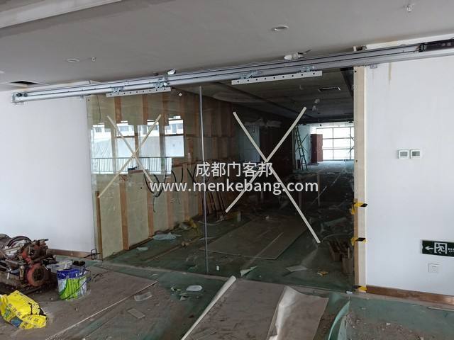 電動(dòng)玻璃感應(yīng)門(mén)維修,成都電動(dòng)玻璃感應(yīng)門(mén)維修,玻璃自動(dòng)感應(yīng)門(mén)維修電話