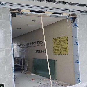 新都區(qū)感應(yīng)門(mén)安裝維修案例