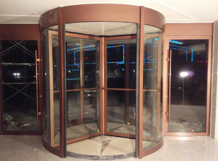 自動(dòng)門(mén):自動(dòng)門(mén)指紋鎖的辨認(rèn)技術(shù)