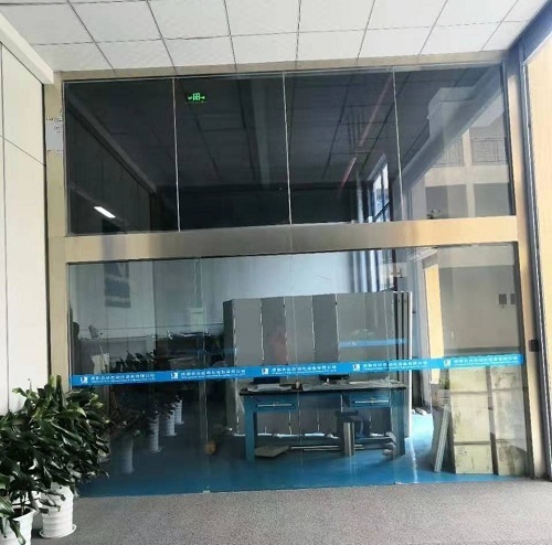 雙流大型自動(dòng)門安裝案例