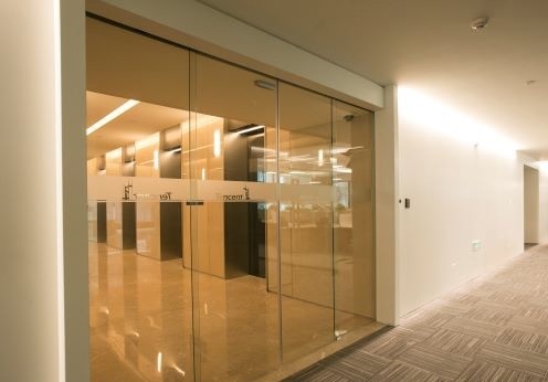 成都無框玻璃自動感應(yīng)門安裝